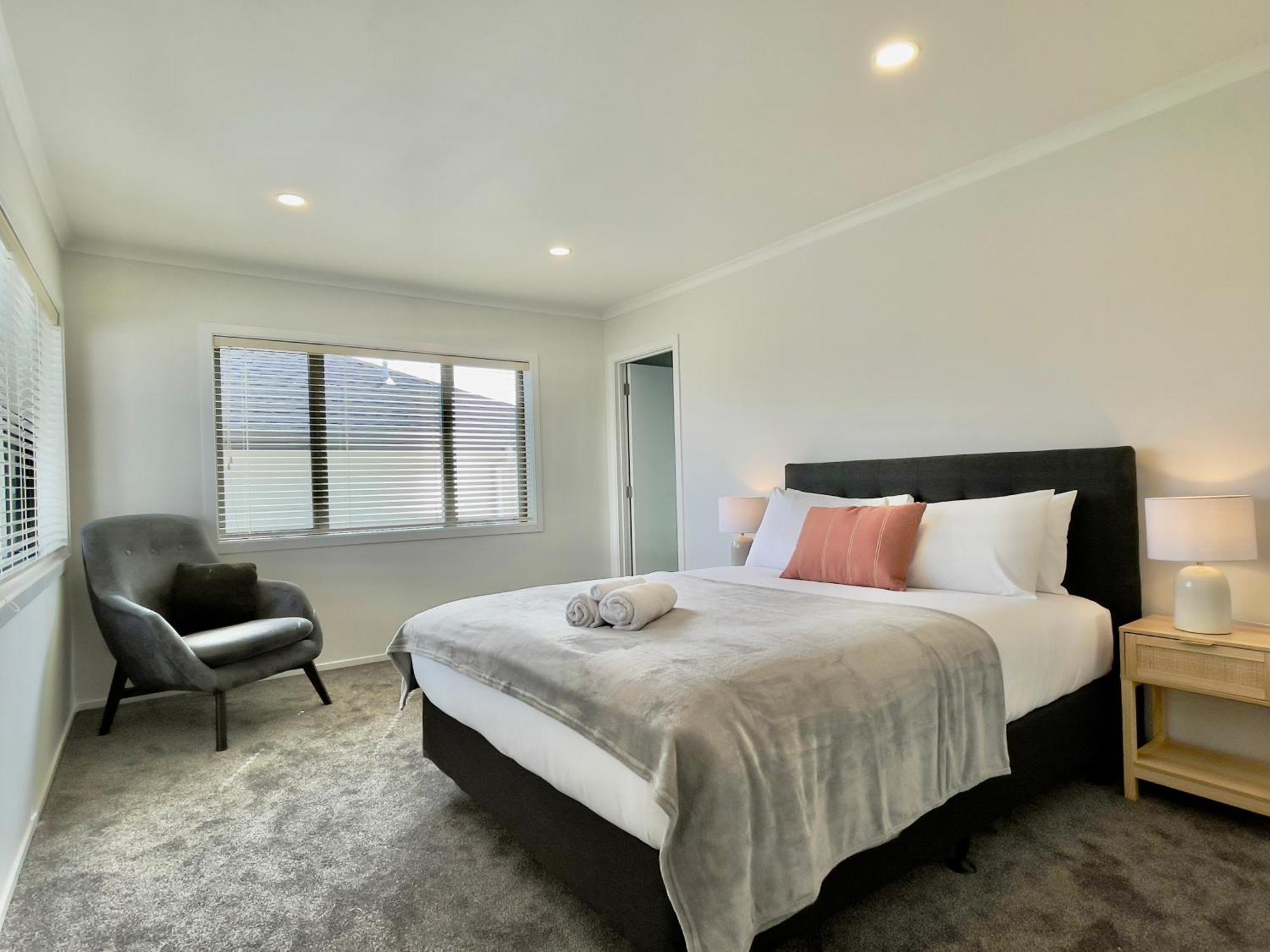 Sky Stars Brand-New Comfortable 3 & 4-Bedroom Houses Auckland Exterior photo